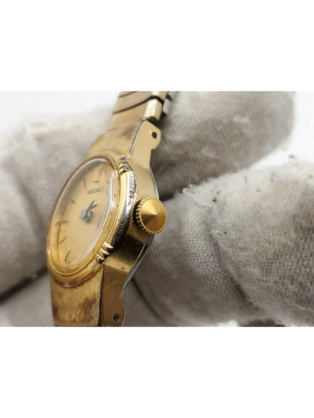 Vintage Seiko 1100-5549 Mechanical Watch Women Gold Tone Expandable Band 16mm